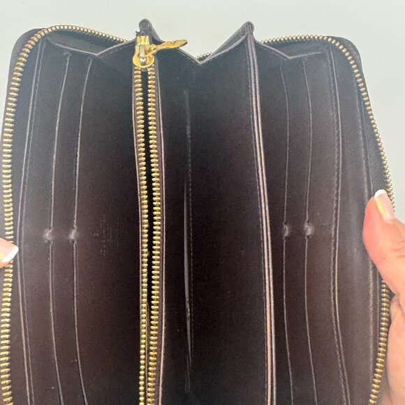 Louis Vuitton Vernis Maroon Patent Leather Zippy Wallet - Picture 7 of 16